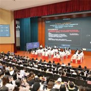 从备课和教研两个维度分享了上海市莘庄中学正